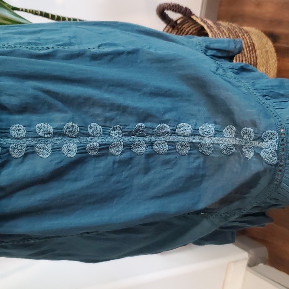 Zinc cotton embroidered top - Picture 4 of 10